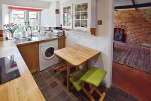 Kitchen- click for photo gallery